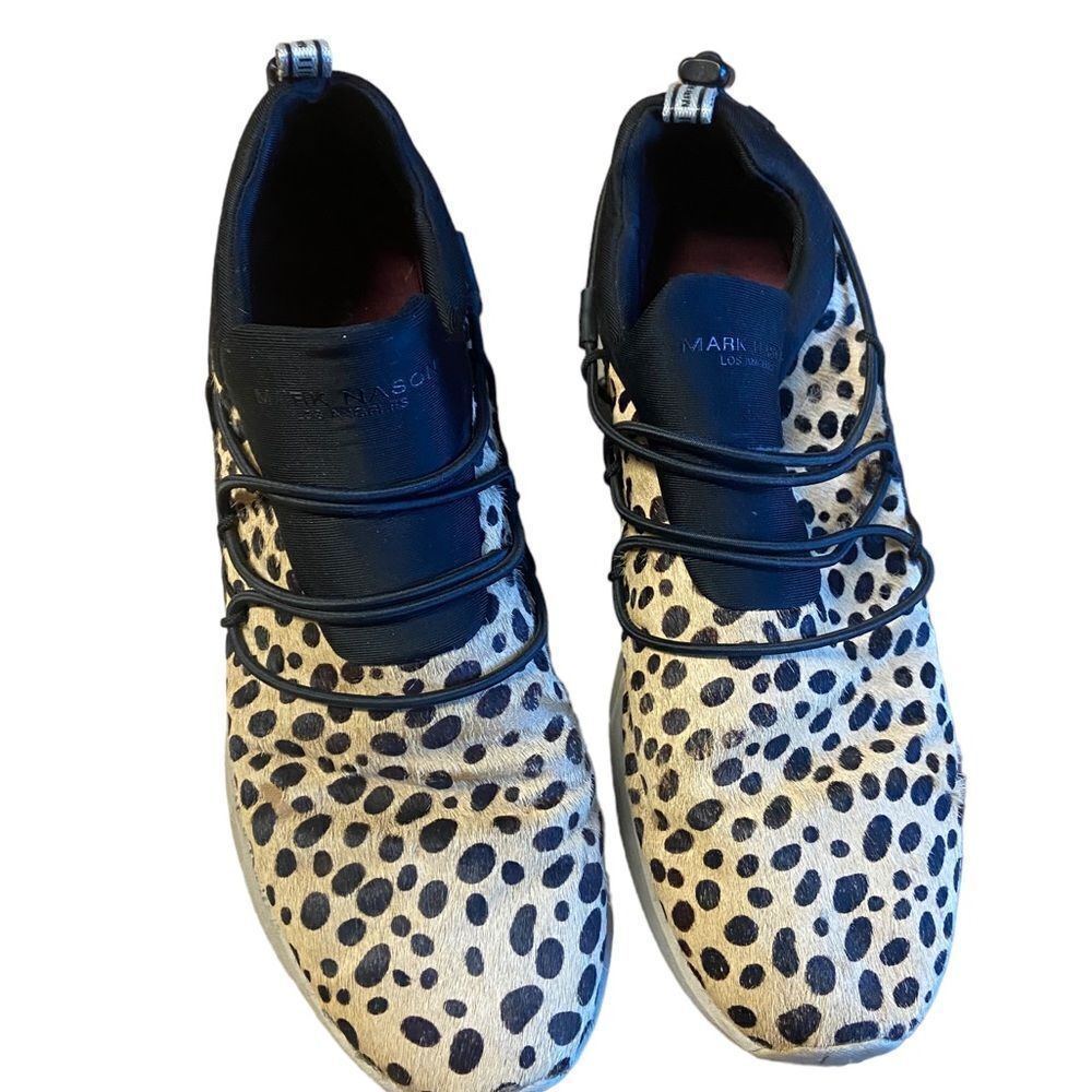 Mark Nason ladies size 9.5 tennis shoes excellent condition
